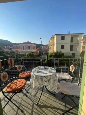 Residenza Marina Apartment Riva Ligure Ngoại thất bức ảnh